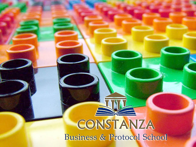 juguetes-constanza-business-protocol-school